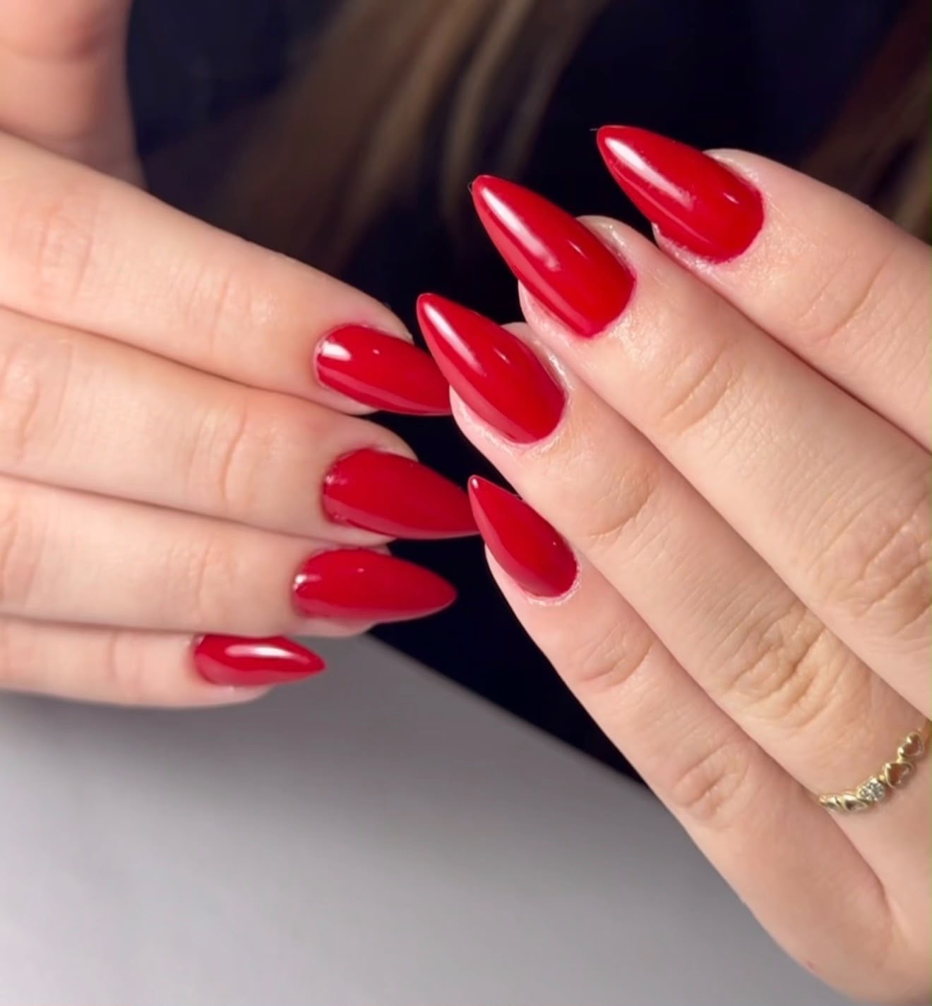 Fotografia real de unhas, exemplo de acabamento